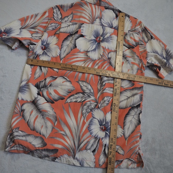 Tommy Bahama Sz S Floral Men’s Shirt Pattern Casual Button Down 100% Silk - Picture 9 of 12